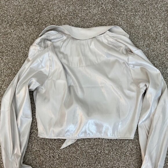 Gloss Front Tie Cropped Top - Picture 5 of 6